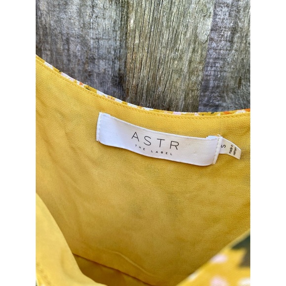 ASTR the label ruched sleeve sweetheart top mustard orange floral blouse small - Picture 10 of 11